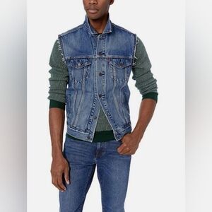 Levi's Strauss & CO. Men's Regular Fit Button Up Cut Off Denim Trucker Vest